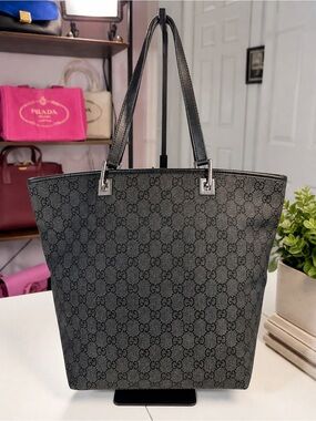Gucci Gray GG Supreme Canvas Tote with Black Leather Straps